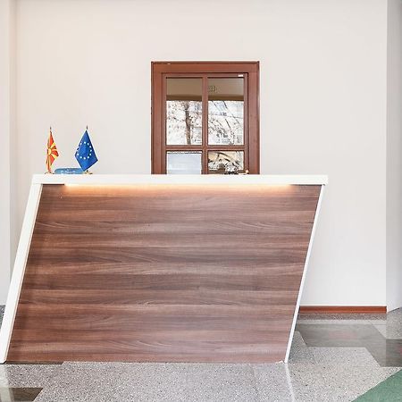 Modern Inn Boutique Hotel Скопье Экстерьер фото