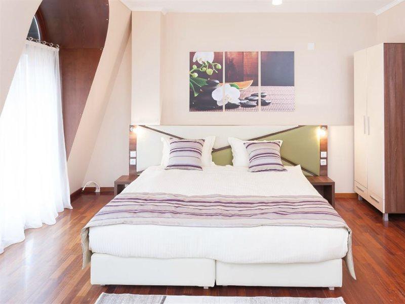 Modern Inn Boutique Hotel Скопье Экстерьер фото