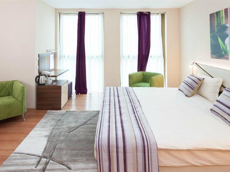 Modern Inn Boutique Hotel Скопье Экстерьер фото