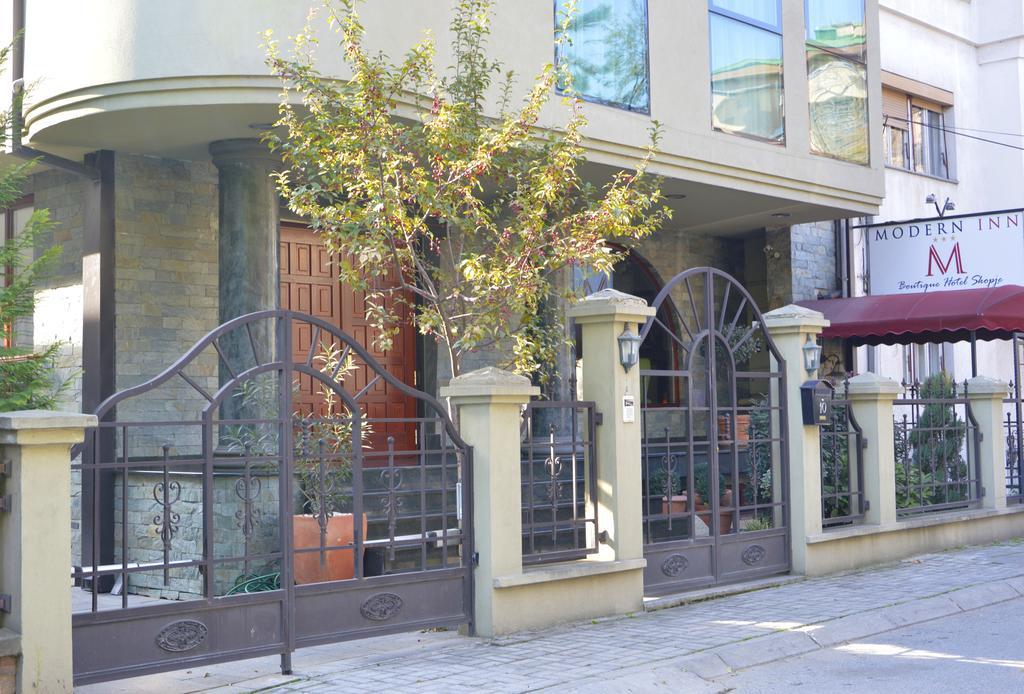 Modern Inn Boutique Hotel Скопье Экстерьер фото