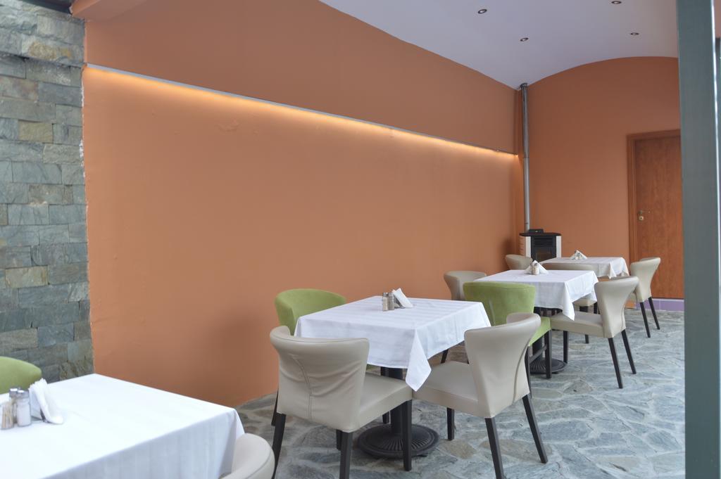 Modern Inn Boutique Hotel Скопье Экстерьер фото