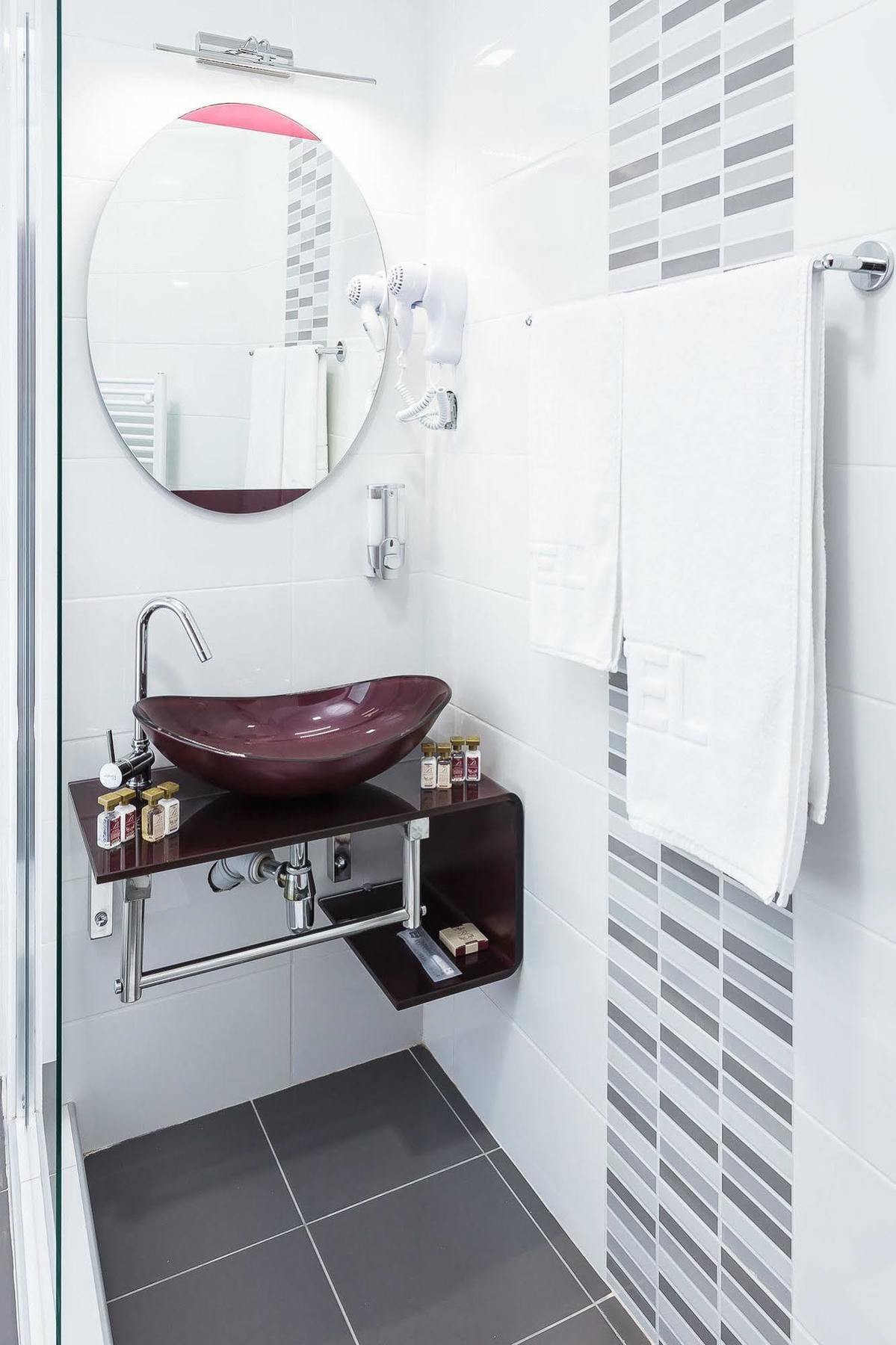 Modern Inn Boutique Hotel Скопье Экстерьер фото